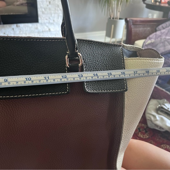 Carolina Herrera Vendome Tote - Picture 9 of 10